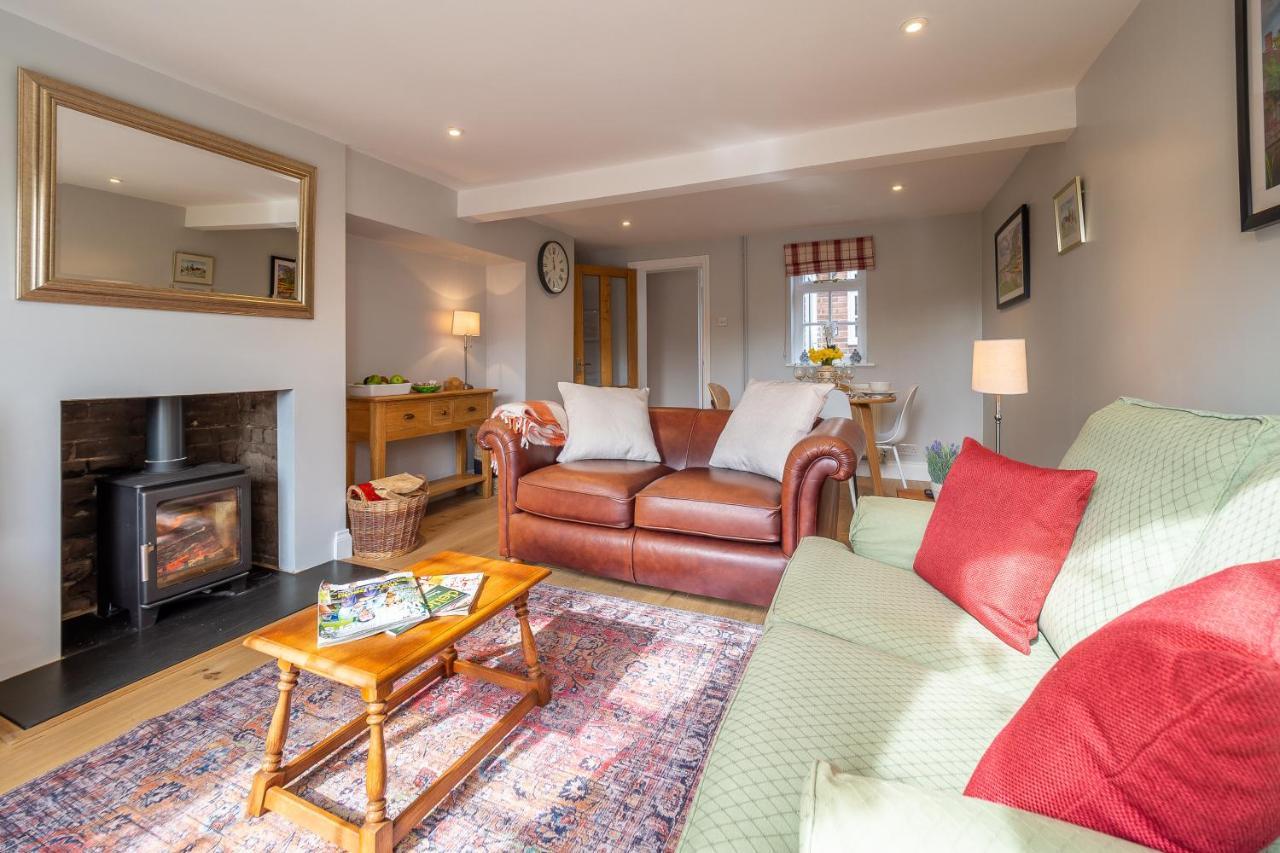 Nayland Adorable Cottage With A Log Burner In Heavenly Village - Constable Lodge מראה חיצוני תמונה