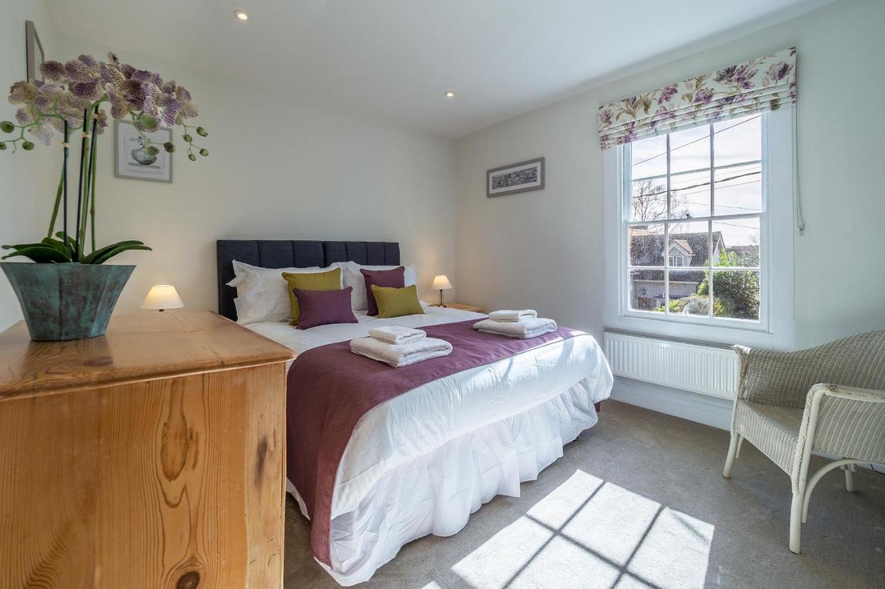 Nayland Adorable Cottage With A Log Burner In Heavenly Village - Constable Lodge מראה חיצוני תמונה