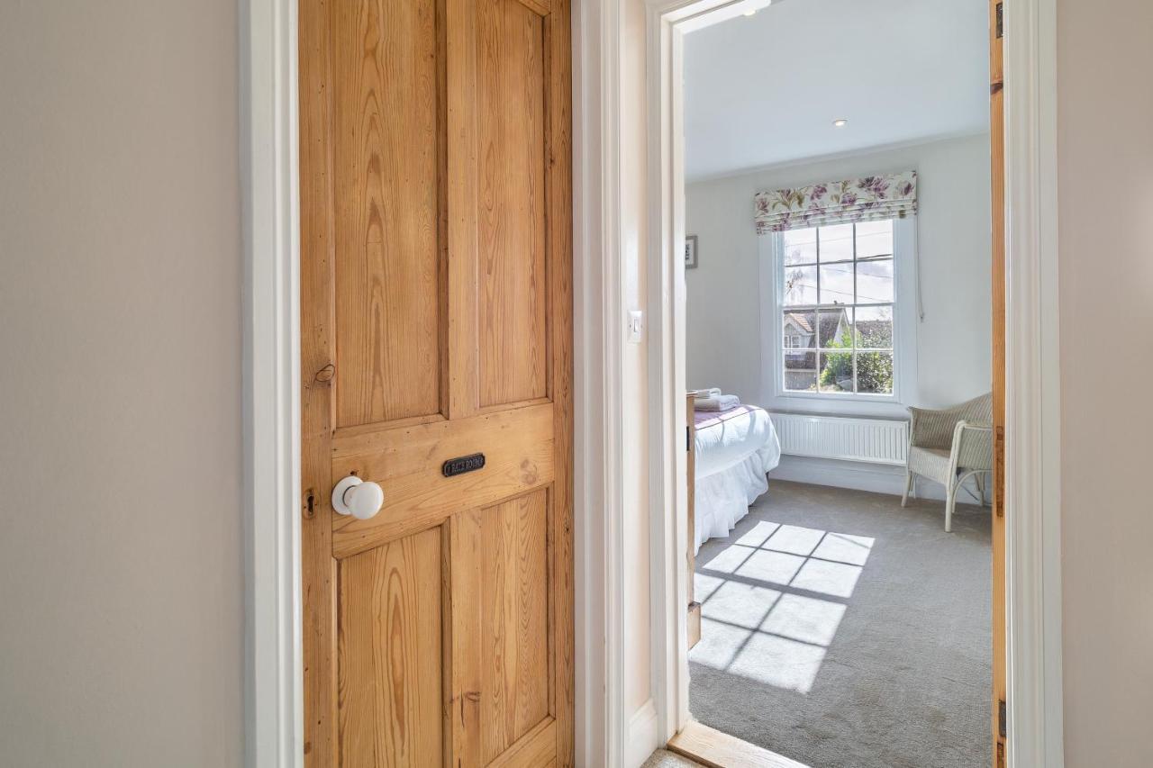 Nayland Adorable Cottage With A Log Burner In Heavenly Village - Constable Lodge מראה חיצוני תמונה