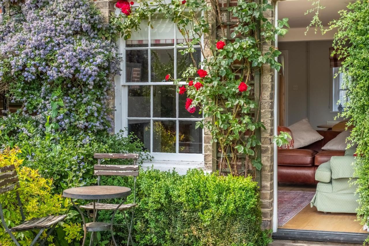 Nayland Adorable Cottage With A Log Burner In Heavenly Village - Constable Lodge מראה חיצוני תמונה